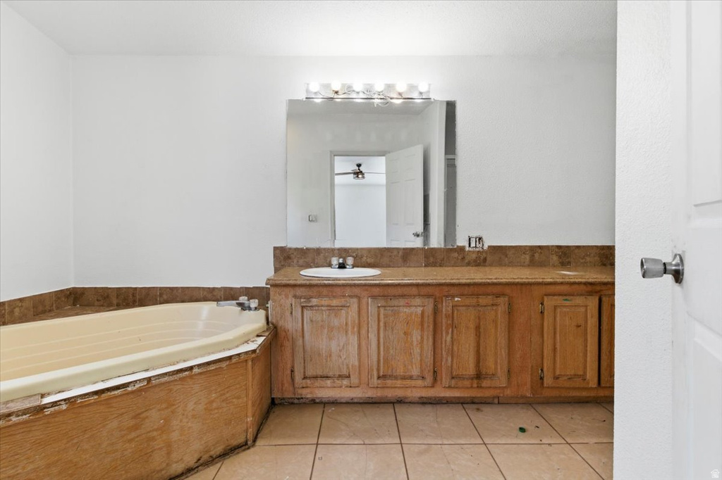 776 W 100 S Fountain Green, UT 84632