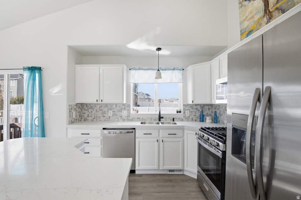 154 E COVE RD Saratoga Springs, UT 84045