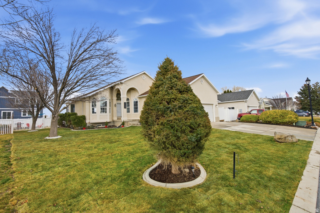 154 E COVE RD Saratoga Springs, UT 84045