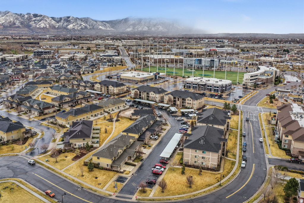 1019 W VILLAGE RIVER LN #A6 Midvale, UT 84047