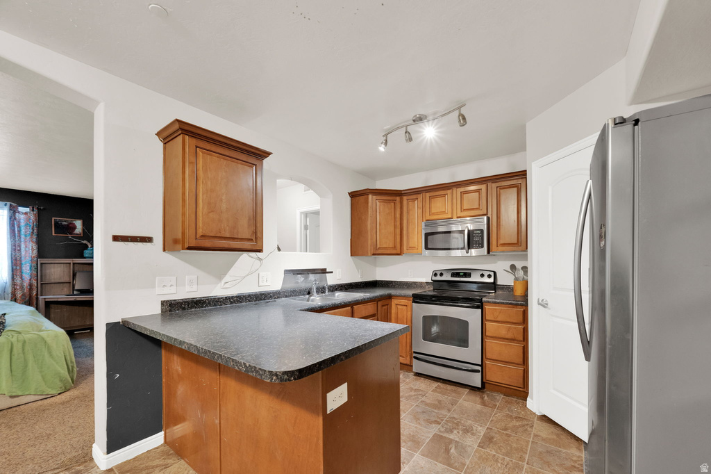 1019 W VILLAGE RIVER LN #A6 Midvale, UT 84047