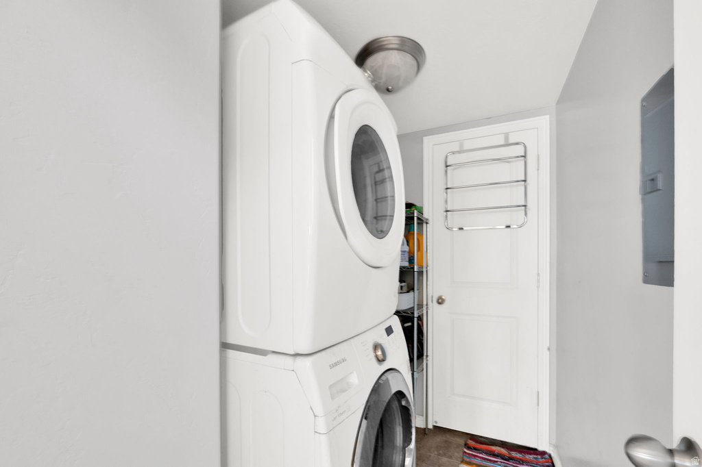 1019 W VILLAGE RIVER LN #A6 Midvale, UT 84047