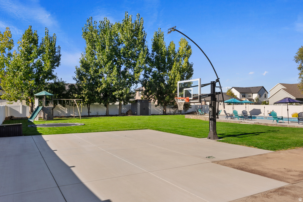 2011 W HILL ST Kaysville, UT 84037
