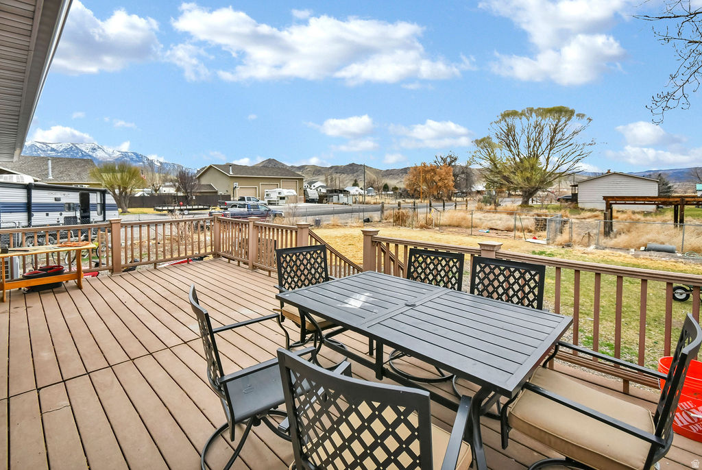 215 N MAIN ST Glenwood, UT 84730