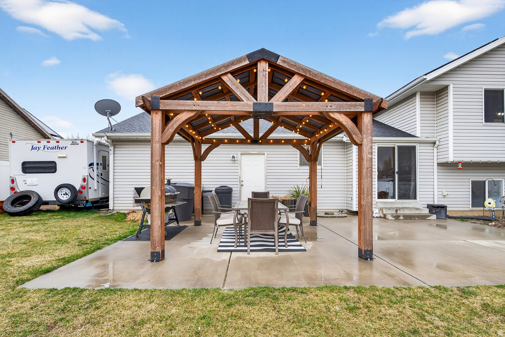 768 W 1090 N Clinton, UT 84015