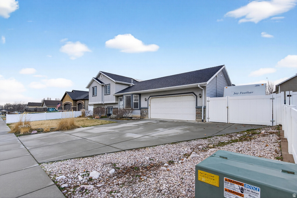 768 W 1090 N Clinton, UT 84015