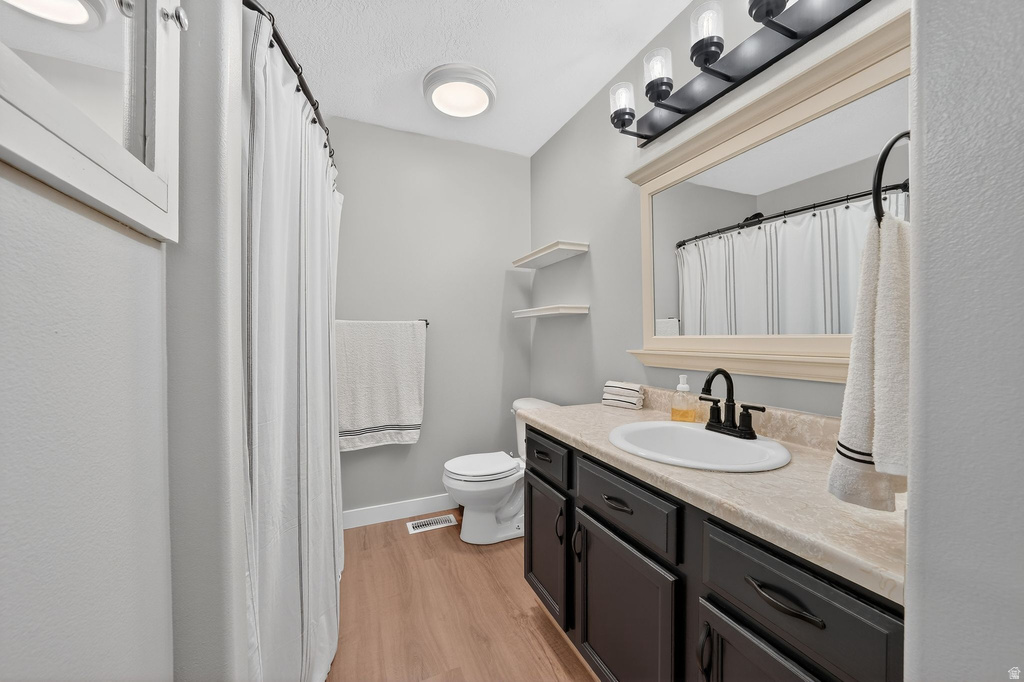 2004 E JUNIPER DR Eagle Mountain, UT 84005