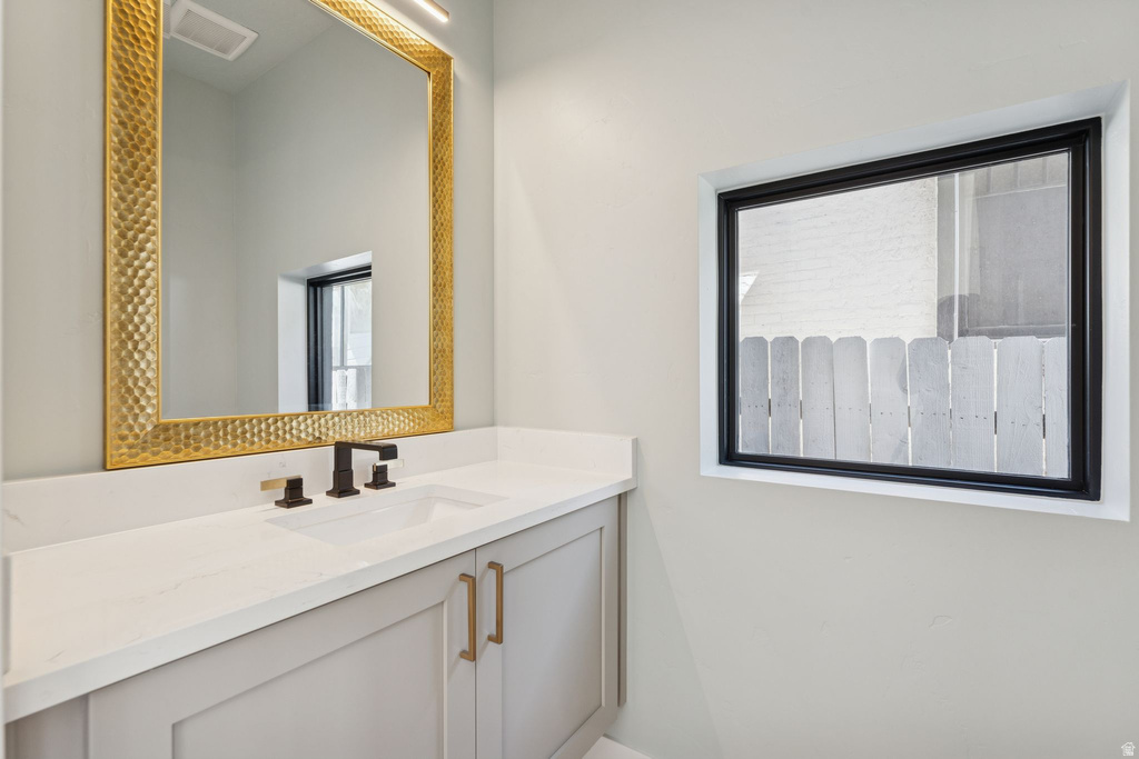 860 E 3RD AVE #4 Salt Lake City, UT 84103