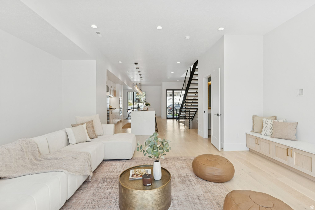 860 E 3RD AVE #4 Salt Lake City, UT 84103