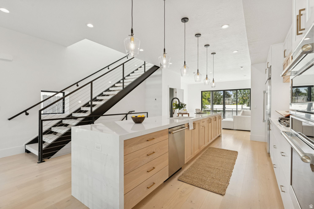 860 E 3RD AVE #4 Salt Lake City, UT 84103