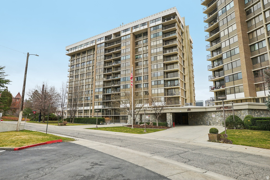241 N VINE ST #1201E Salt Lake City, UT 84103