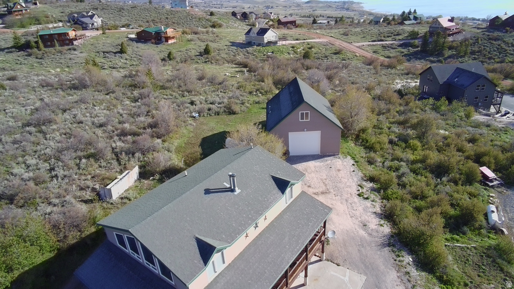 272 CLARK AVE photo 5