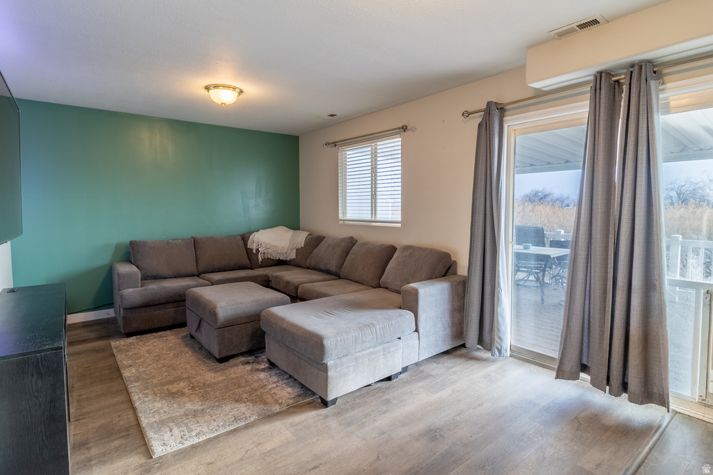 1581 N 2750 W Plain City, UT 84404