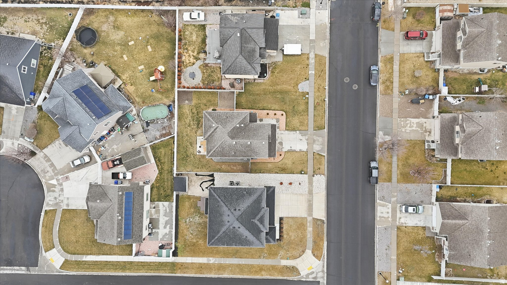 696 N DEVONSHIRE DR Saratoga Springs, UT 84045