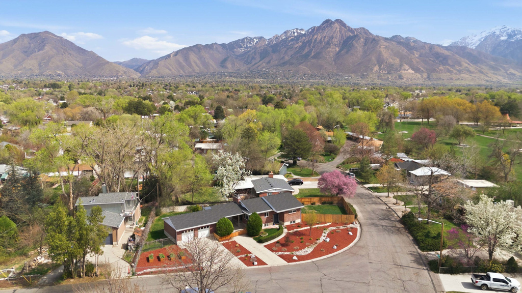 1145 E HILLVIEW DR Millcreek, UT 84124