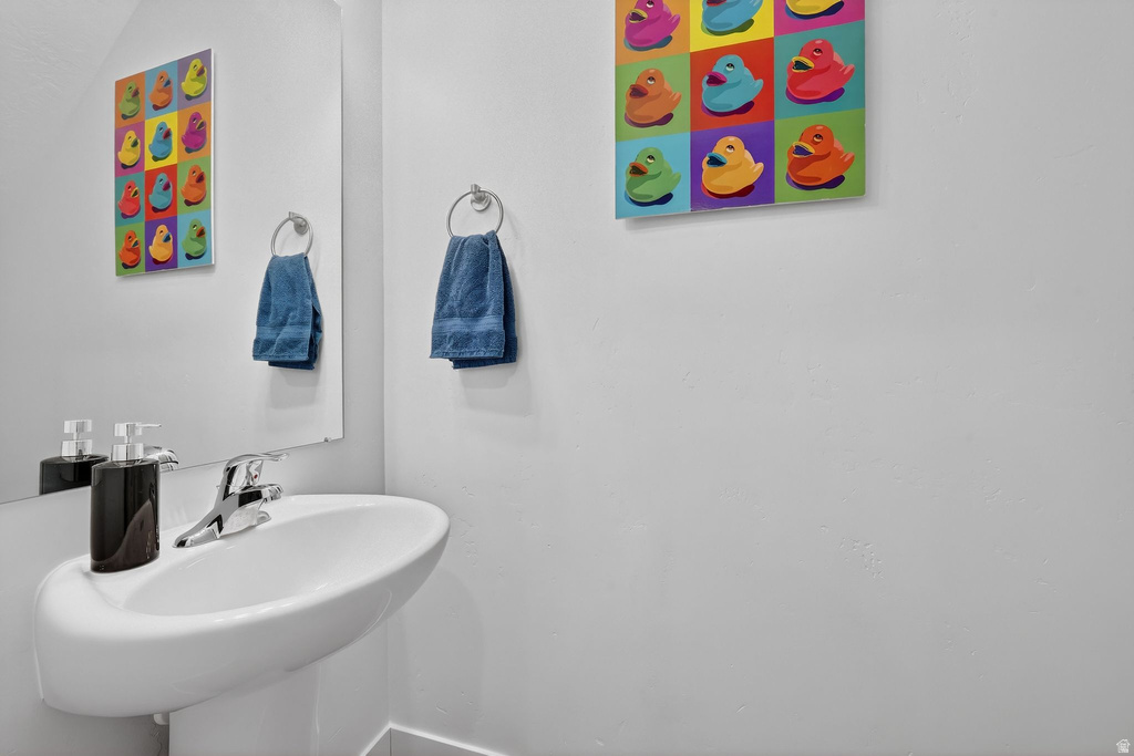 2758 E RIATA ALY Eagle Mountain, UT 84005