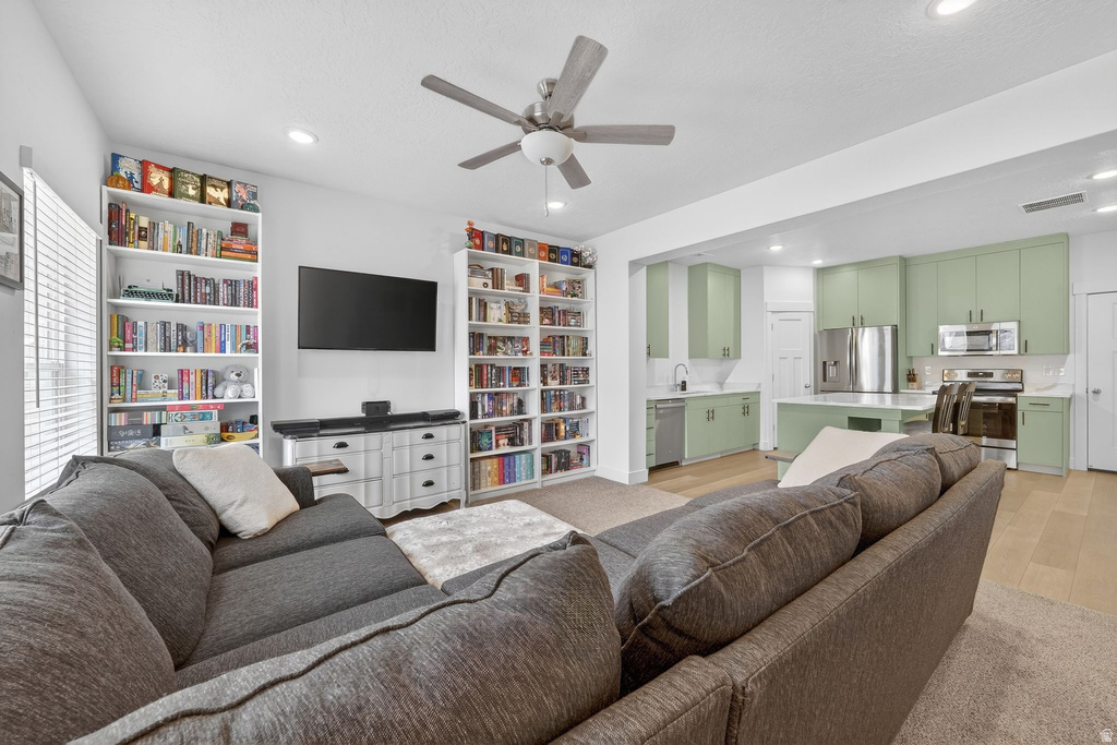 2758 E RIATA ALY Eagle Mountain, UT 84005