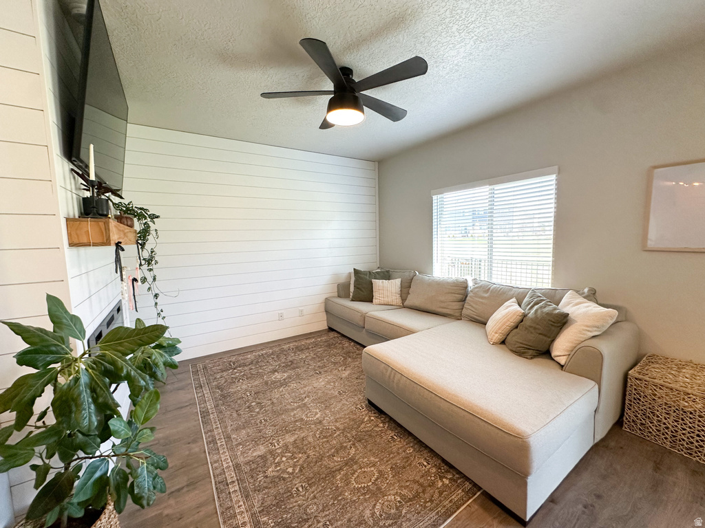 672 N 2560 E Spanish Fork, UT 84660