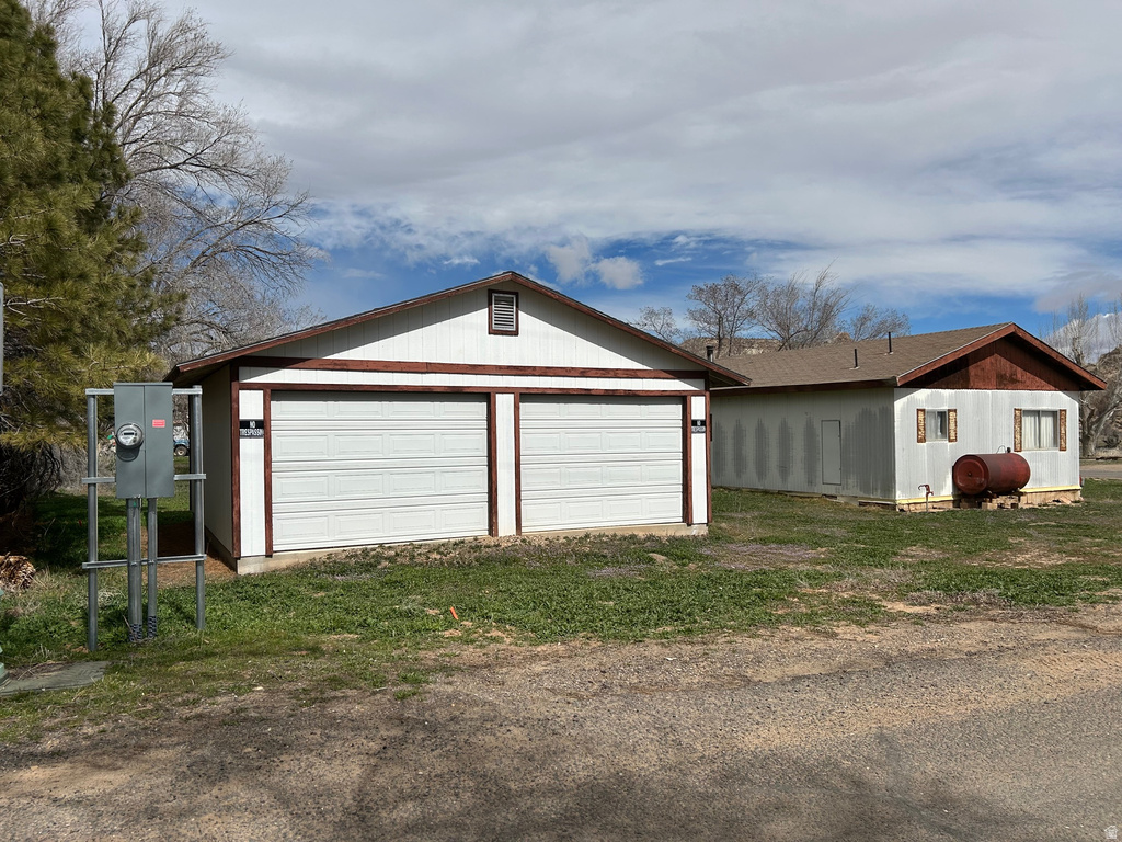 15 N 450 E photo 3