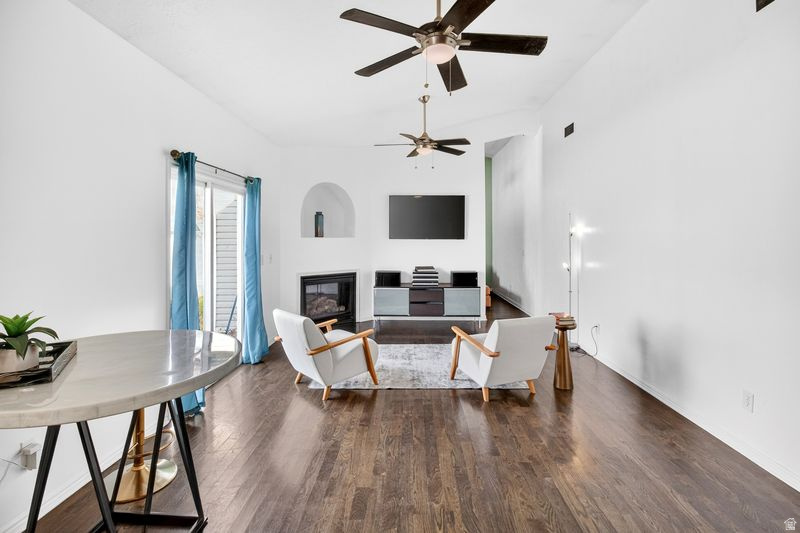 922 W 2100 S Woods Cross, UT 84087