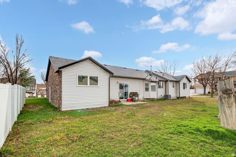 922 W 2100 S Woods Cross, UT 84087