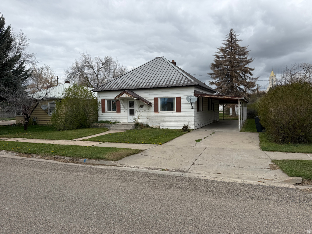 536 JEFFERSON ST Montpelier, ID 83254