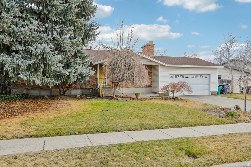 10941 S MILL CANYON DR Sandy, UT 84094