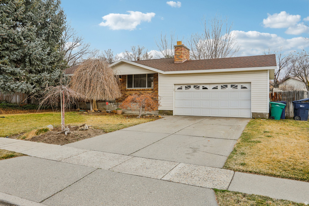 10941 S MILL CANYON DR Sandy, UT 84094