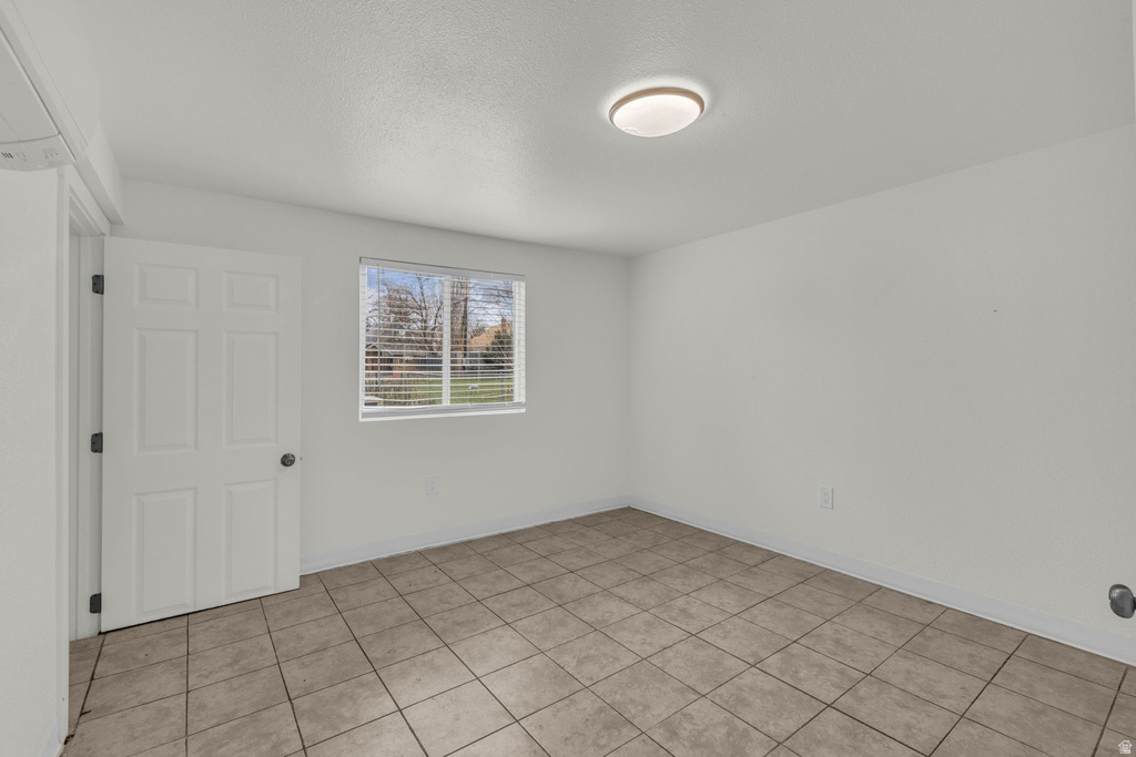 2946 OGDEN AVE Ogden, UT 84403