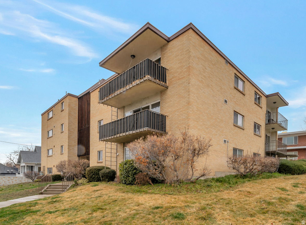 633 E FOURTH AVE #13 Salt Lake City, UT 84103