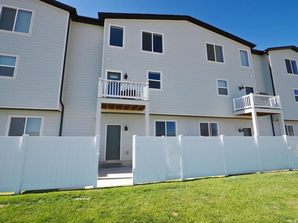 699 E RYEGRASS DR Eagle Mountain, UT 84005