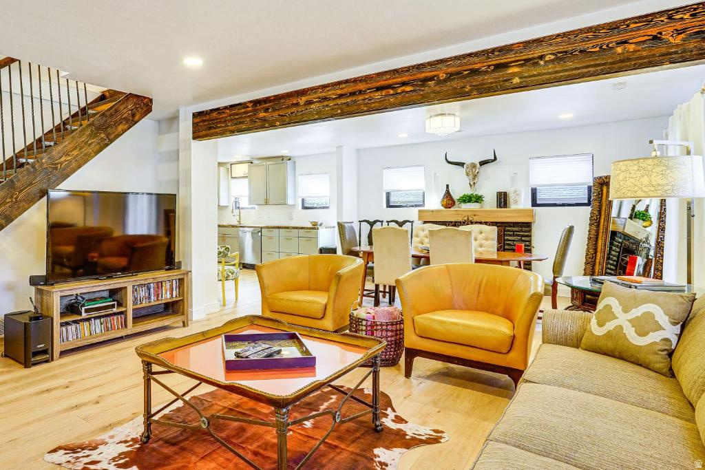 71 S 200 ST Midway, UT 84049