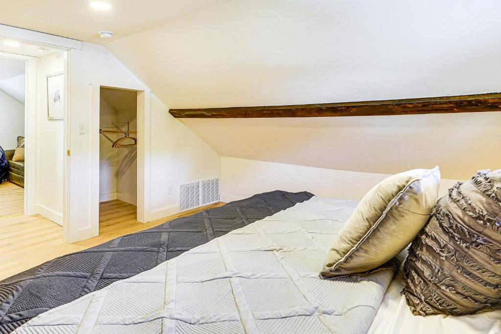 71 S 200 ST Midway, UT 84049