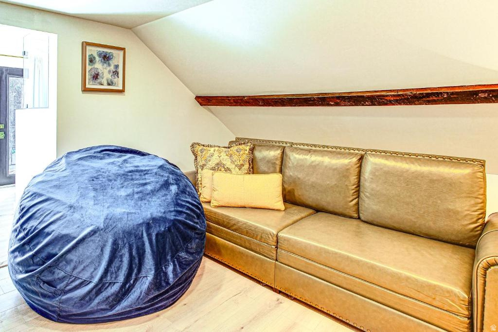 71 S 200 ST Midway, UT 84049