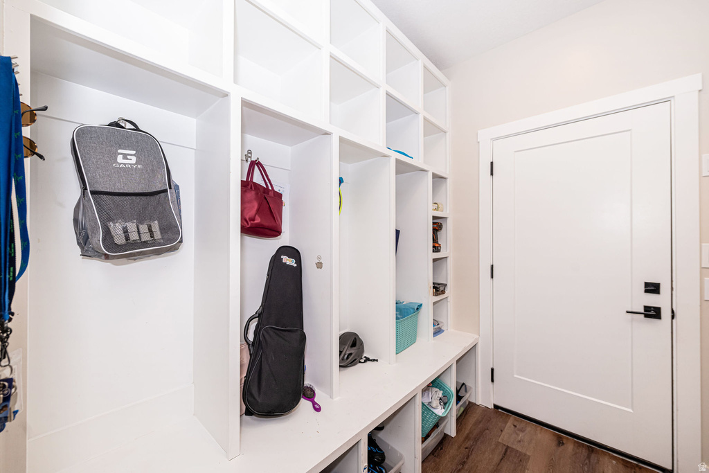 1959 E DEER CREST CIR Logan, UT 84341