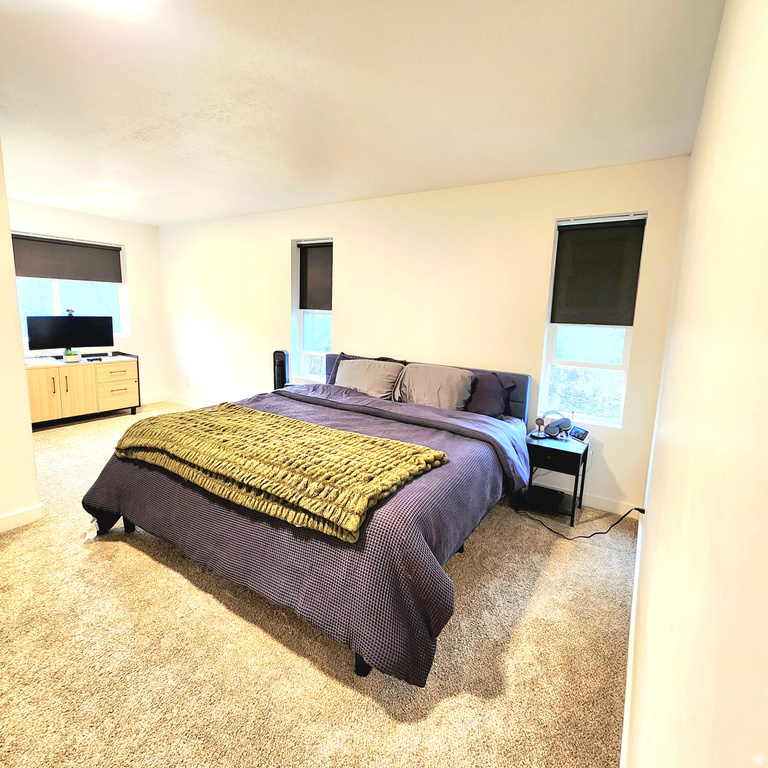 615 S PLUM CREEK LN Ogden, UT 84404