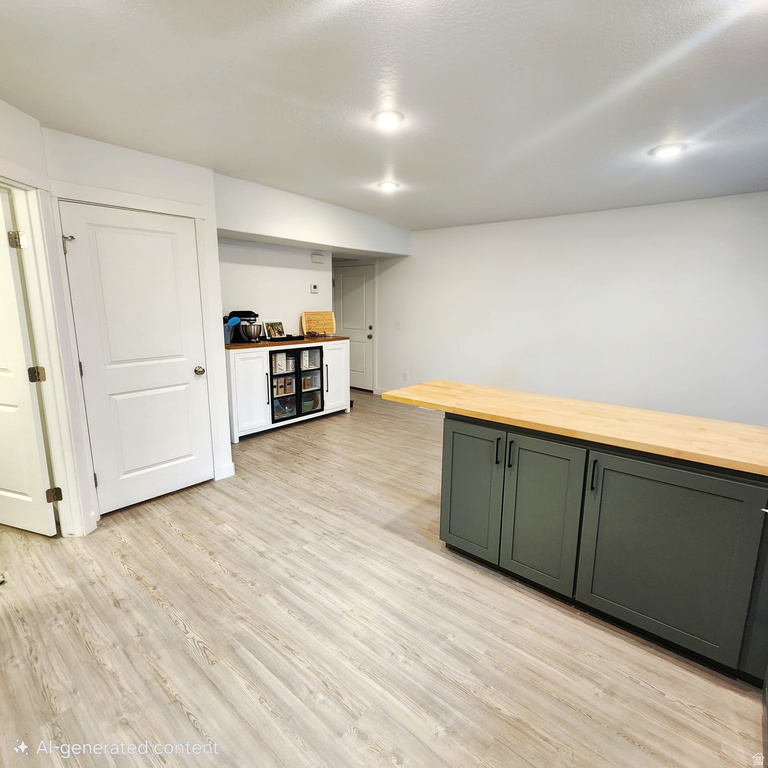 615 S PLUM CREEK LN Ogden, UT 84404