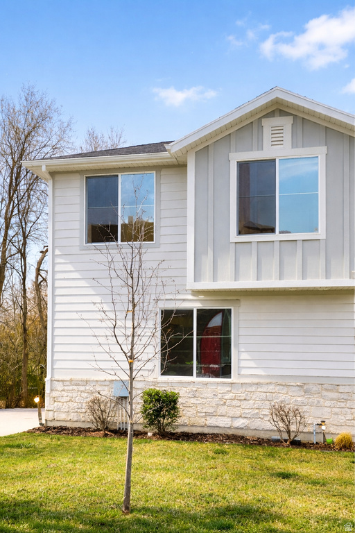 615 S PLUM CREEK LN Ogden, UT 84404