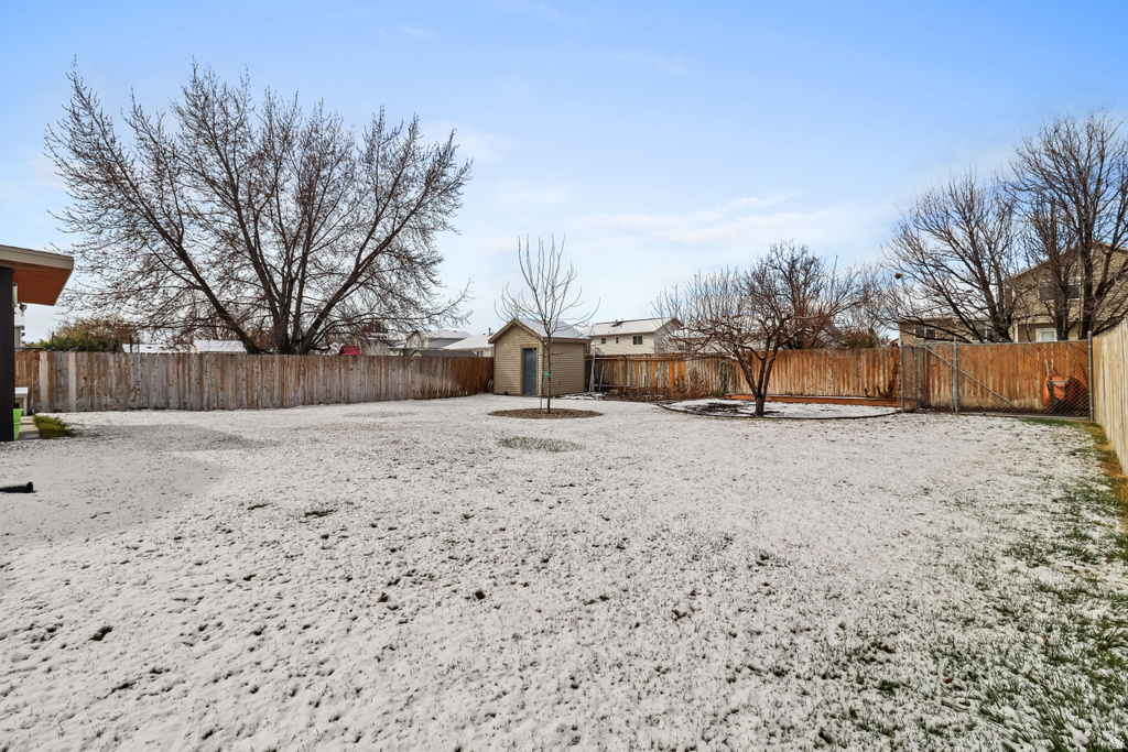 1643 N 2225 W Clinton, UT 84015