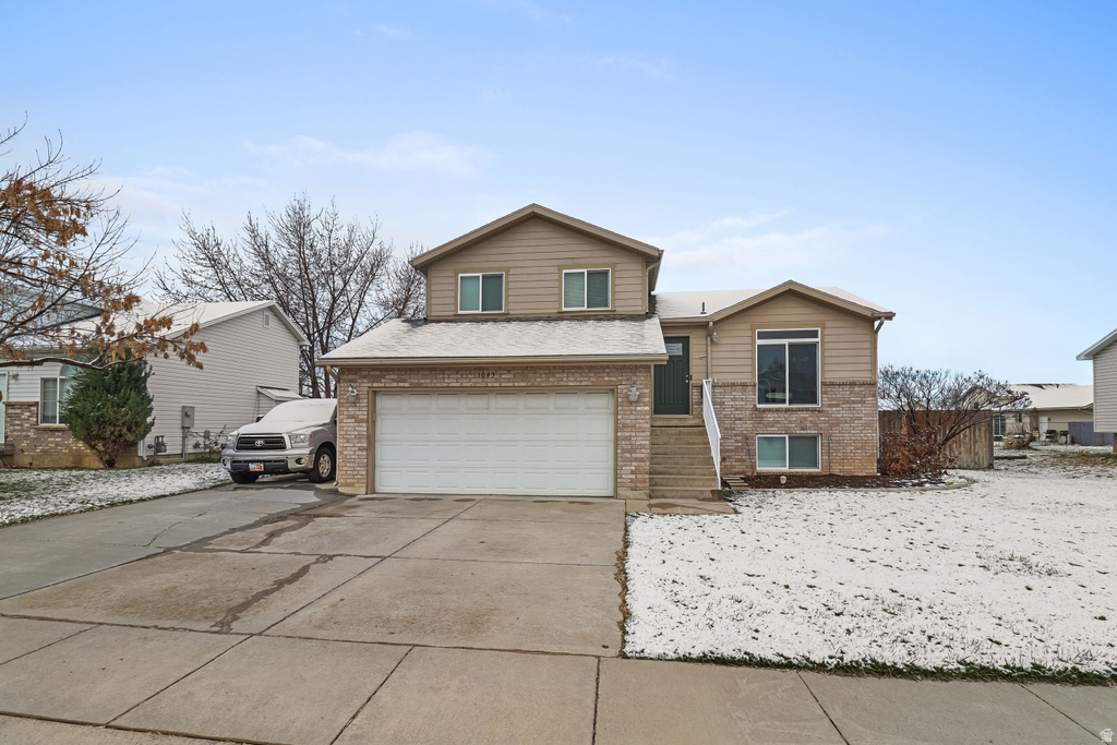 1643 N 2225 W Clinton, UT 84015