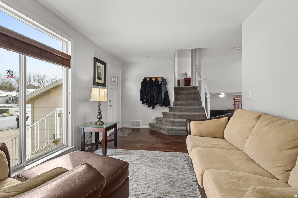 1643 N 2225 W Clinton, UT 84015