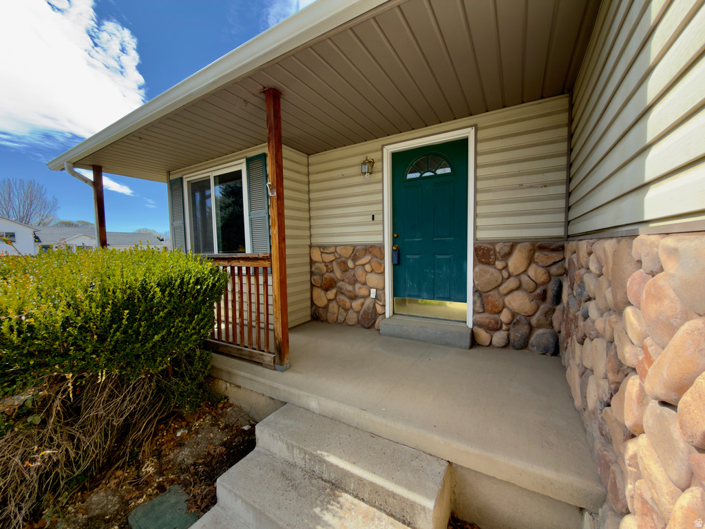 827 N 960 W Pleasant Grove, UT 84062