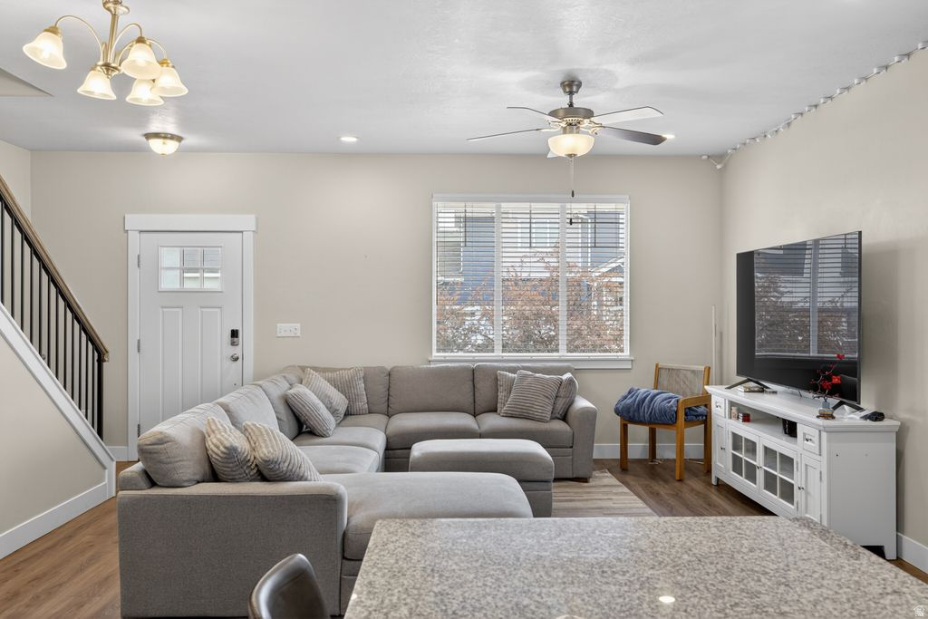 412 W MCCLELLAN CT Provo, UT 84601