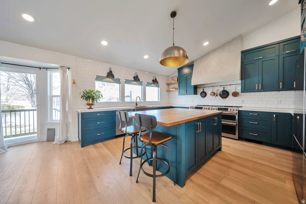 5006 W WOOD SPRING DR West Jordan, UT 84081