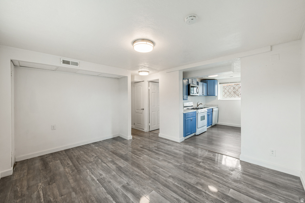 140 W 8710 S Sandy, UT 84070