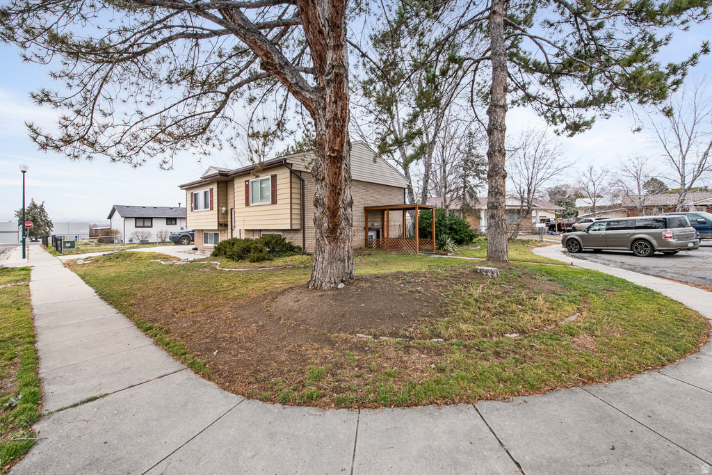 140 W 8710 S Sandy, UT 84070