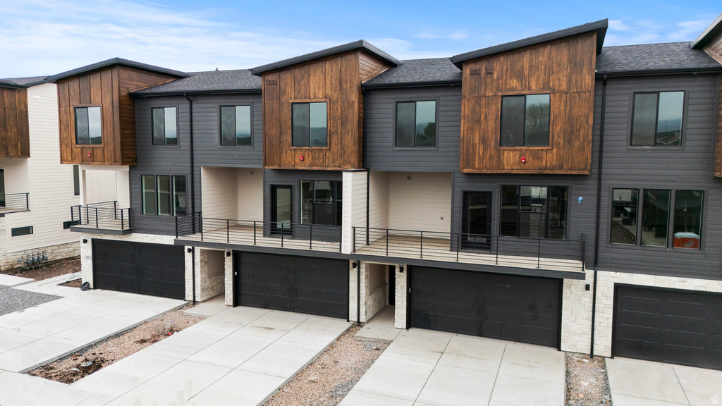 5865 N JEEDER DR Mountain Green, UT 84050