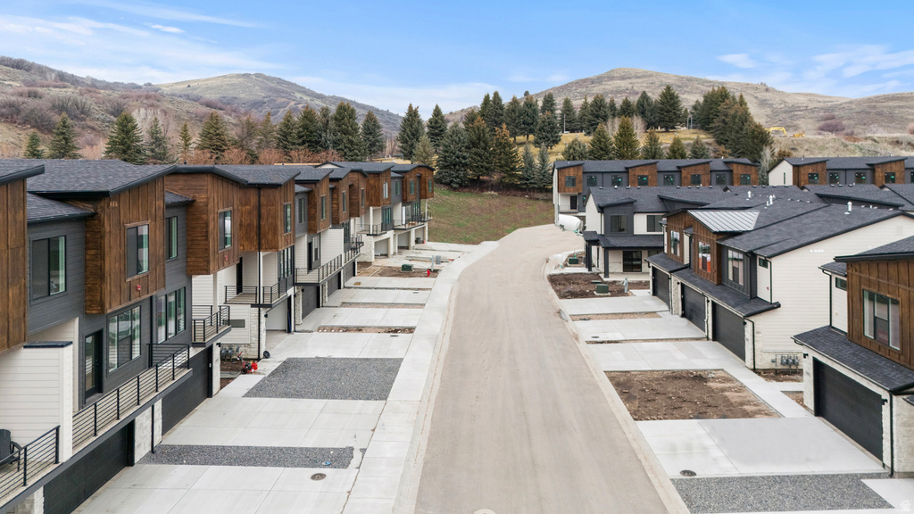 5865 N JEEDER DR Mountain Green, UT 84050