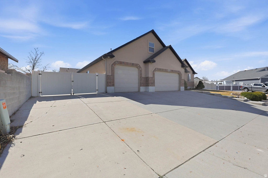 802 E 1120 N Tooele, UT 84074