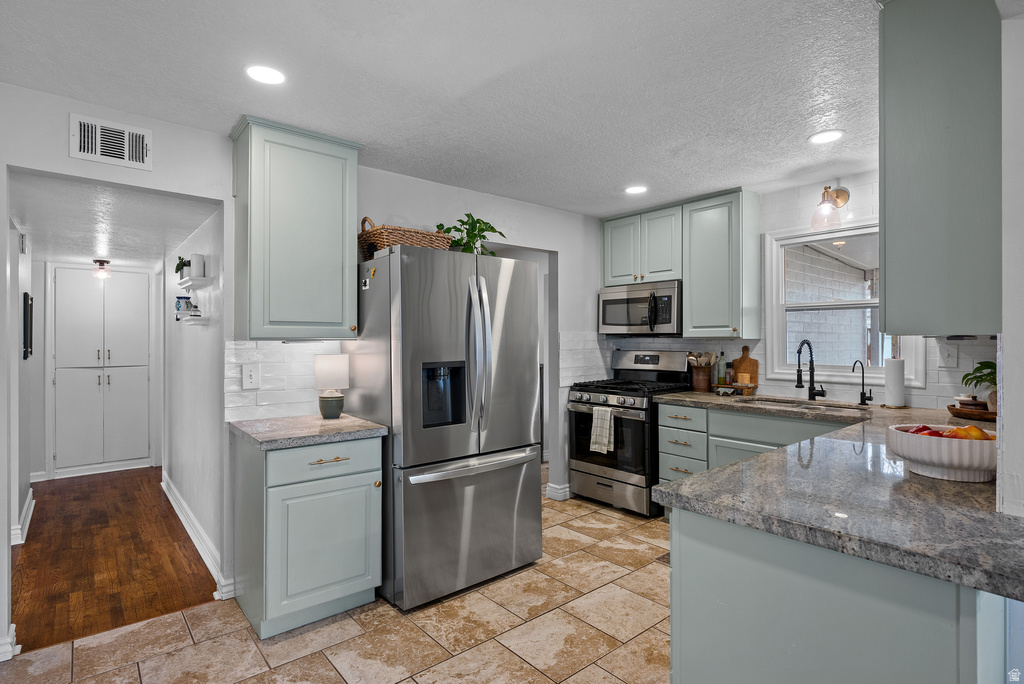 616 E AARON Springville, UT 84663